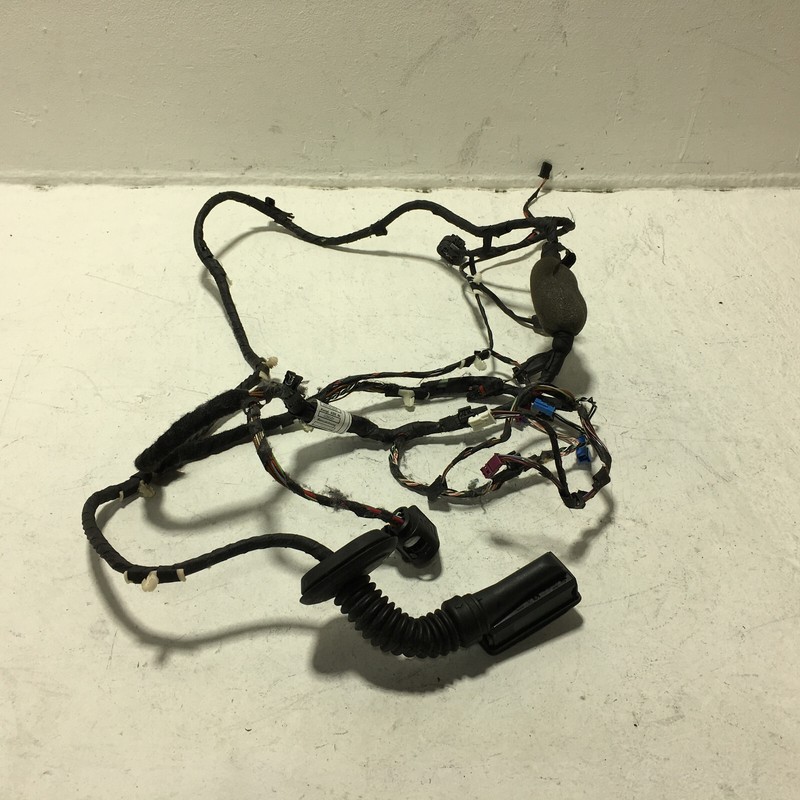 2017 - 2020 BMW 530E G30 REAR RIGHT PASSENGER SIDE DOOR WIRE WIRING HARNESS OEM