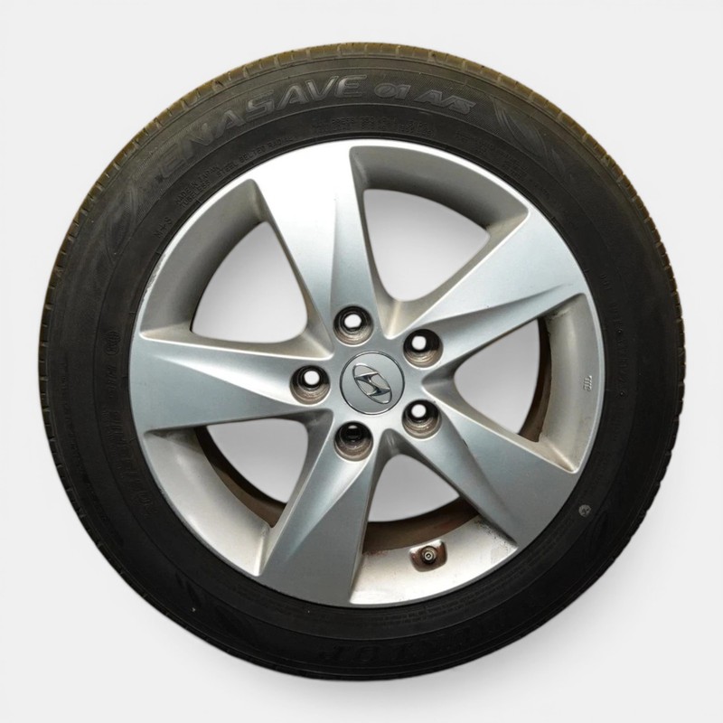 2016 Hyundai Elantra R16 Wheel Alloy Rim W/tire OEM