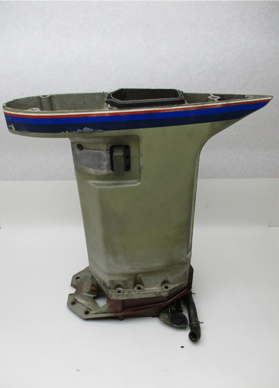 0317764 317764 Evinrude Johnson Midsection Outer Exhaust Housing 85-135 Hp 1973-