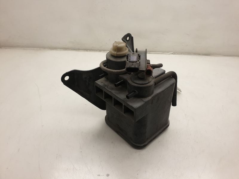 1997 LEXUS SC400 4.0L V8 FUEL VAPOR CANISTER ASSEMBLY