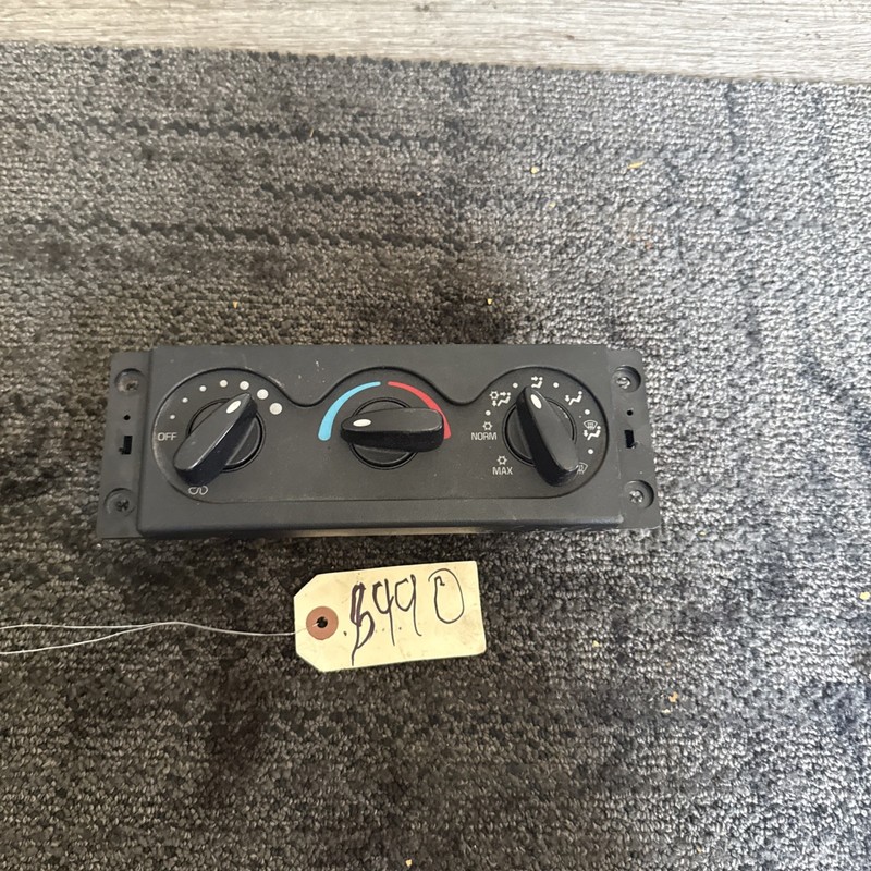 INTERNATIONAL TEMPERATURECONTROL - P/N: 3827580C1