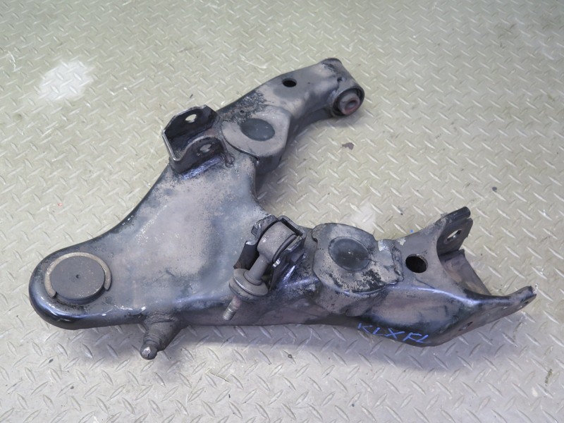 1998-2007 LEXUS UZJ100L LX470 FRONT LEFT SUSPENSION LOWER CONTROL ARM