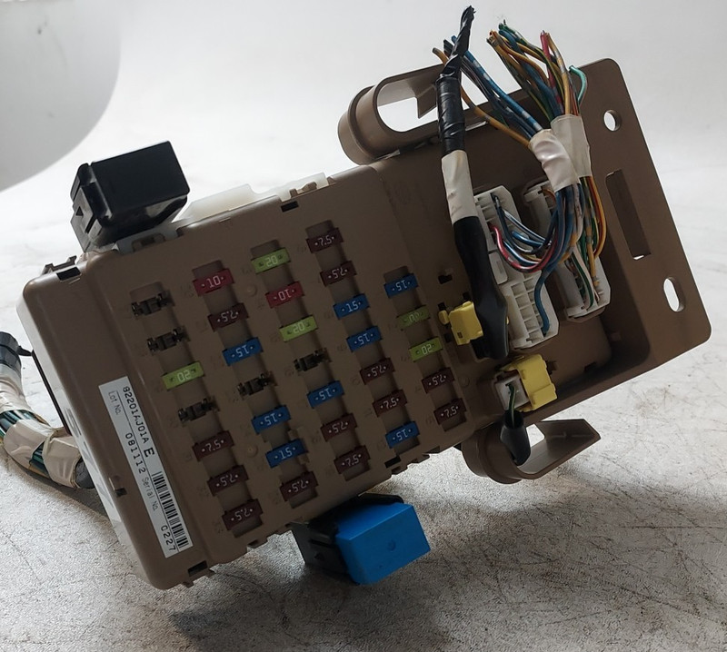 Subaru Legacy Cabin Fuse Box Interior Inner Under Dash 2010 2011 2012 2013 2014