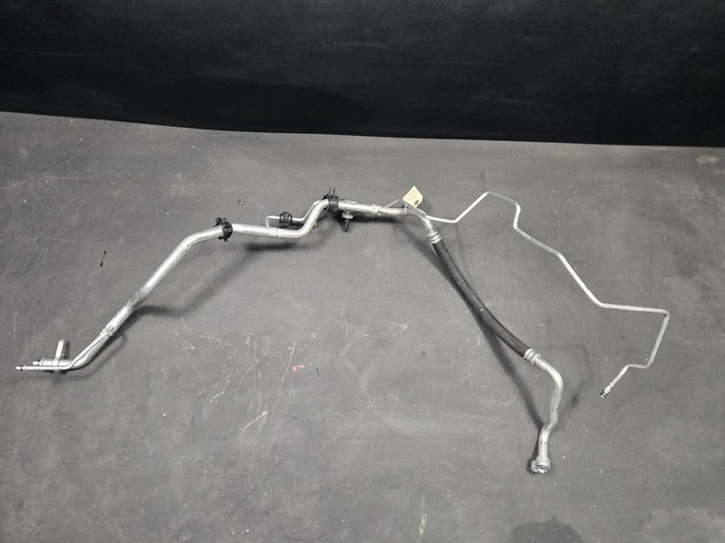 A/C Refrigerant Liquid Hose 2021 Toyota RAV4 88710-0R040 2019 2020 2022 - 2025
