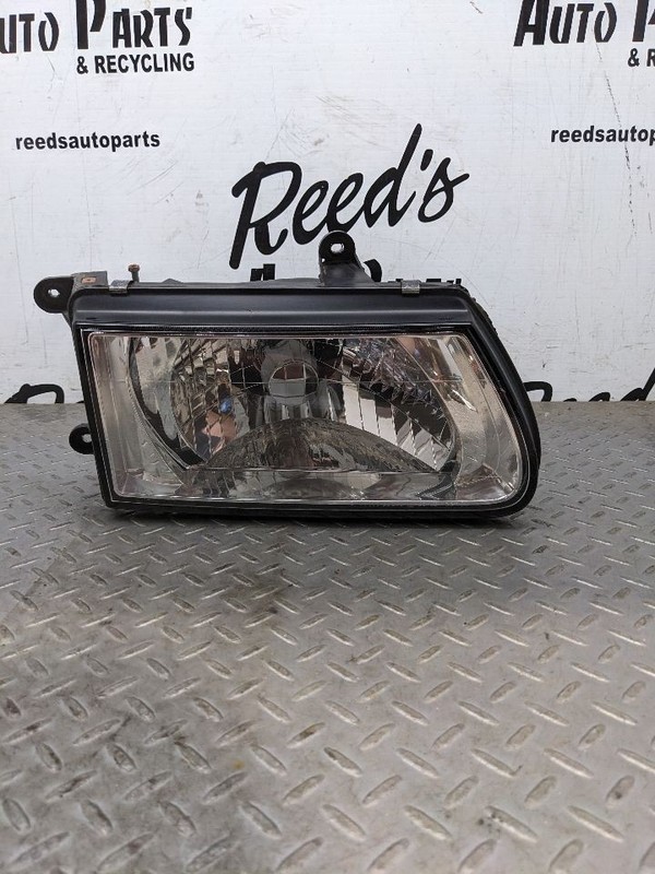 Passenger Right Headlight Fits 00-02 PASSPORT 1156054