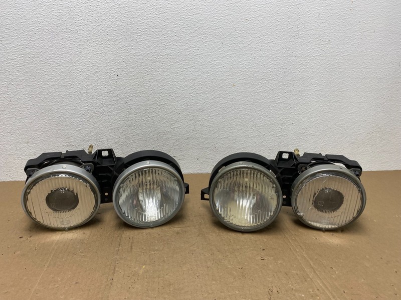 1984- to 1991 BMW 3 E30 Left+Right Set Headlights Projector Halogen AC5792 DG