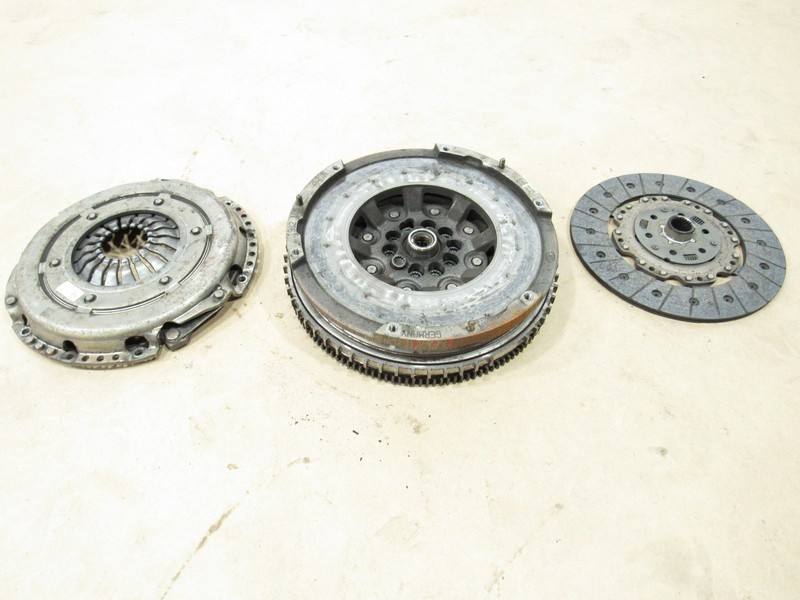 17-21 Porsche 718 Boxster 2017 RWD 2.5L Manual Transmission Flywheel Clutch |:Y