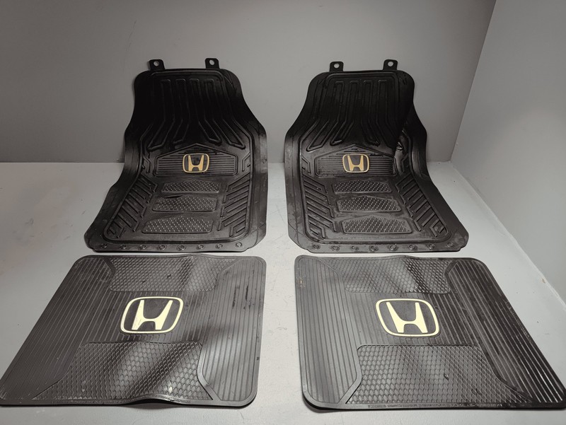2016-2022 Honda Pilot Interior All-Season Rubber Floor Mats