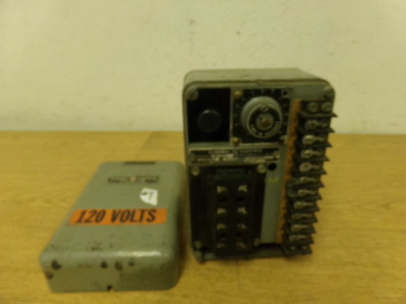 GE Specialty Control CR7511 A142G3 Electronic Timer Enclosure *FREE SHIPPING*