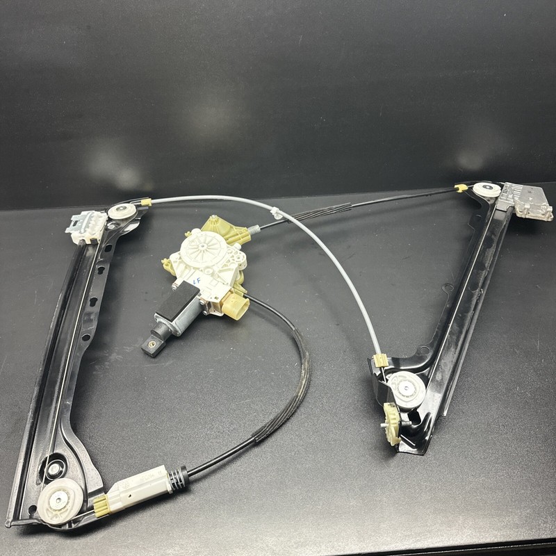 07-13 BMW E92 E93 3-SERIES LEFT DOOR WINDOW REGULATOR W MOTOR OEM 328 335 M3