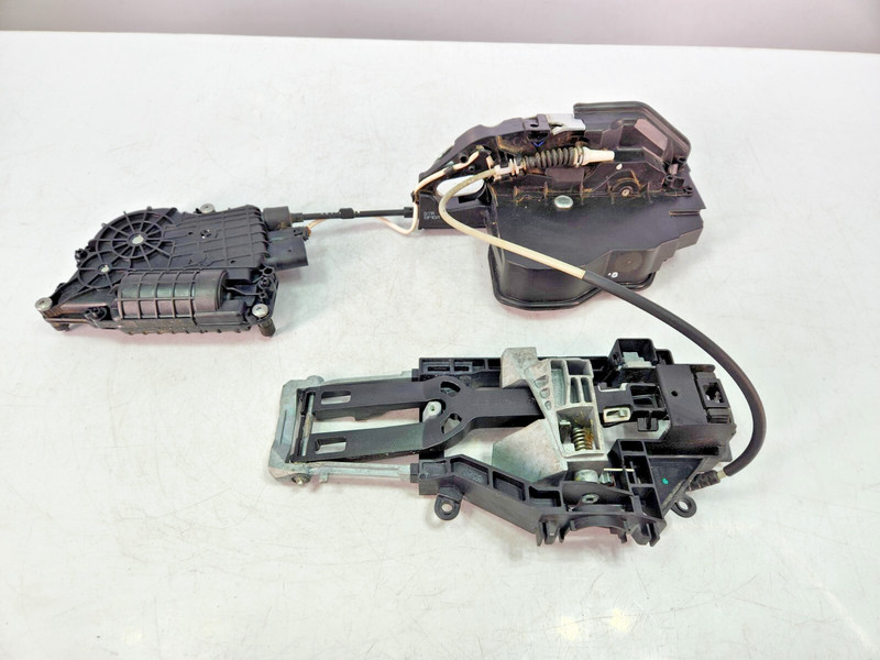 ✅10-14 OEM Rolls-Royce Ghost RR4 Front Right Side Door Lock Latch Actuator