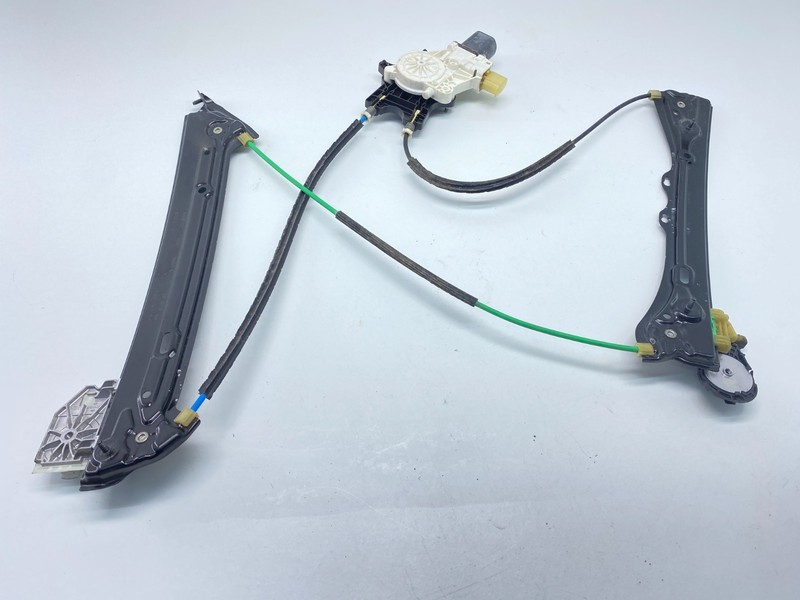 14-20 BMW F32 F33 F82 M4 Front Right Passenger Window Regulator Motor Lifter OEM