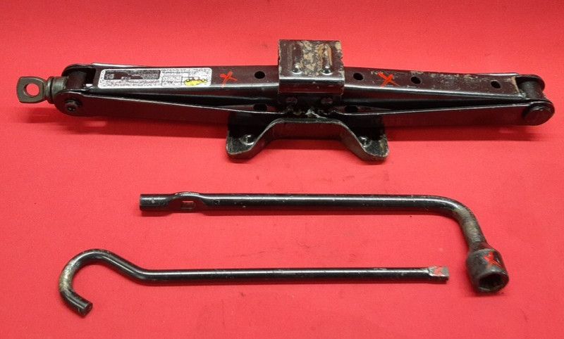 2007-2013 Acura MDX Emergency Spare Jack W/ Tool Kit 89310-S3V-A04
