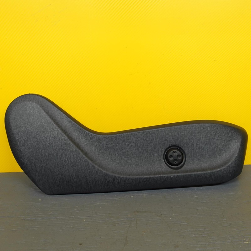 2014-2019 MERCEDES CLA250 C117 Front Rh Seat Switch Cover Trim Panel A2469195800