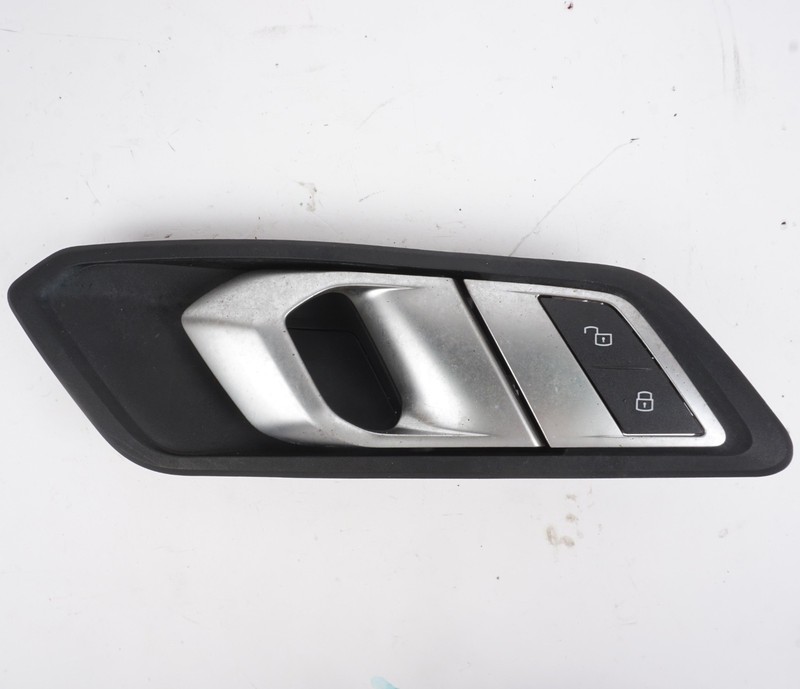 2019 - 2025 BMW 330i FRONT RIGHT PASSENGER INTERIOR DOOR HANDLE