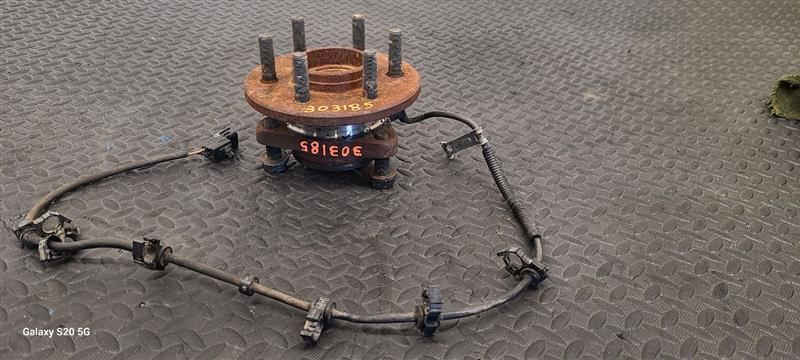 97-04 Dodge Dakota 4x4 Front Left Driver Hub Assembly OEM 52068965AB