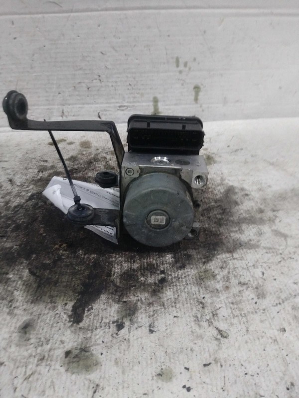 2017 Ford Escape ABS Pump & Motor Assembly OEM 641866 91k Miles Grey