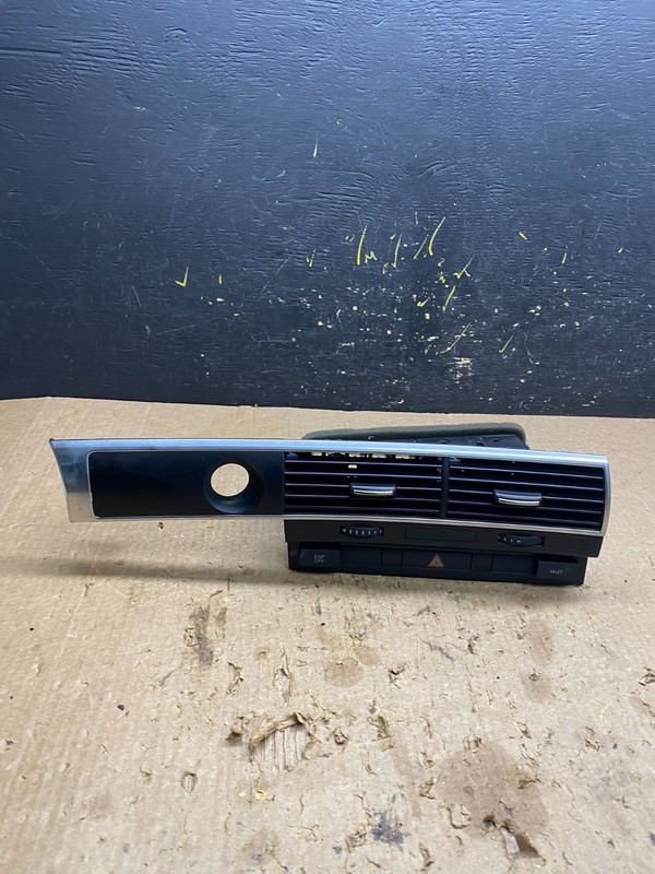 2007- 2011 Audi A6 Center Dashboard Trim Hazard ESP Switch Air Vent OEM z7369 DG