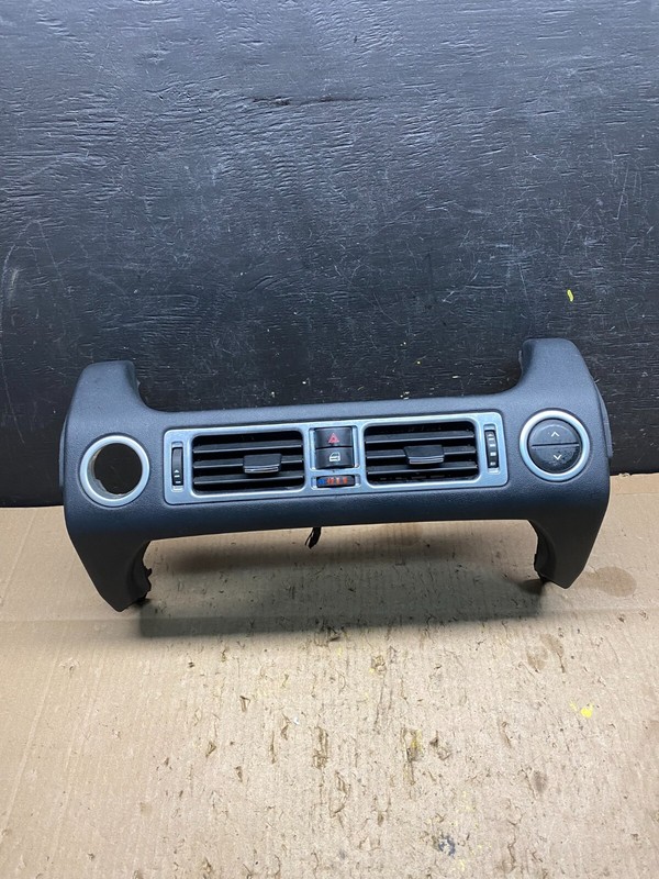 2010 2011 2012Land Rover Range Rover Center Dash Air Vent Trim M8549 PS
