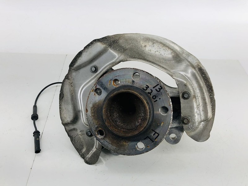 13-18 BMW 320I F30 RWD FRONT LEFT DRIVER SIDE SPINDLE KNUCKLE WHEEL HUB OEM
