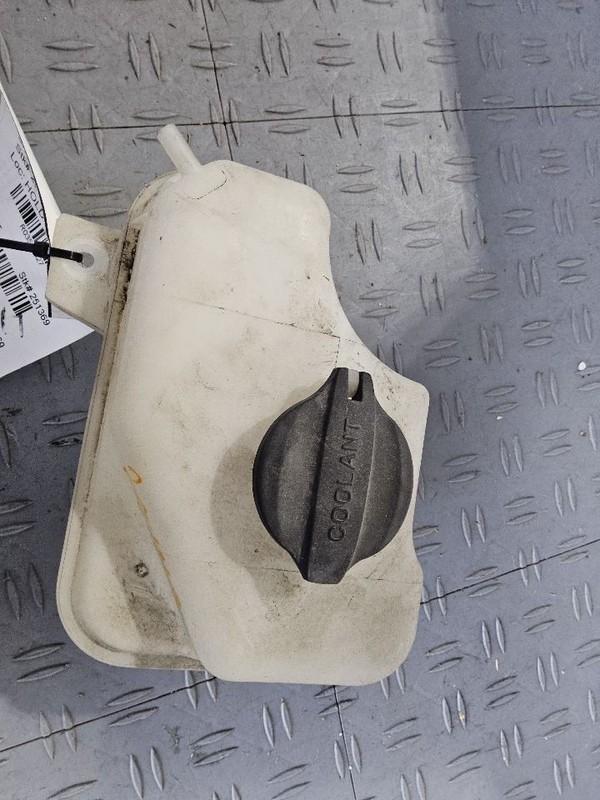 Coolant Reservoir Fits 12-17 AZERA 3580627