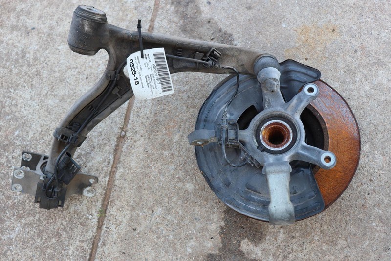 2014-2019 MERCEDES CLA250 C117 FWD FRONT RIGHT SPINDLE KNUCKLE HUB ASSY OEM