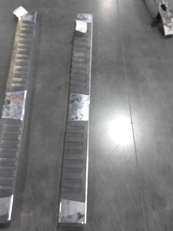 2017 GMC Sierra 1500 Running Board Chrome Grey Right Side Step Pad 113K Miles