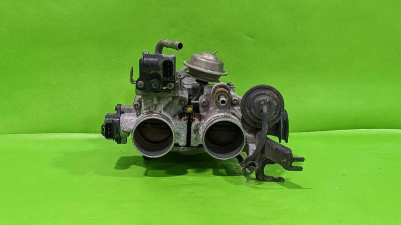 00-04 AVALON THROTTLE BODY OEM 4589-30