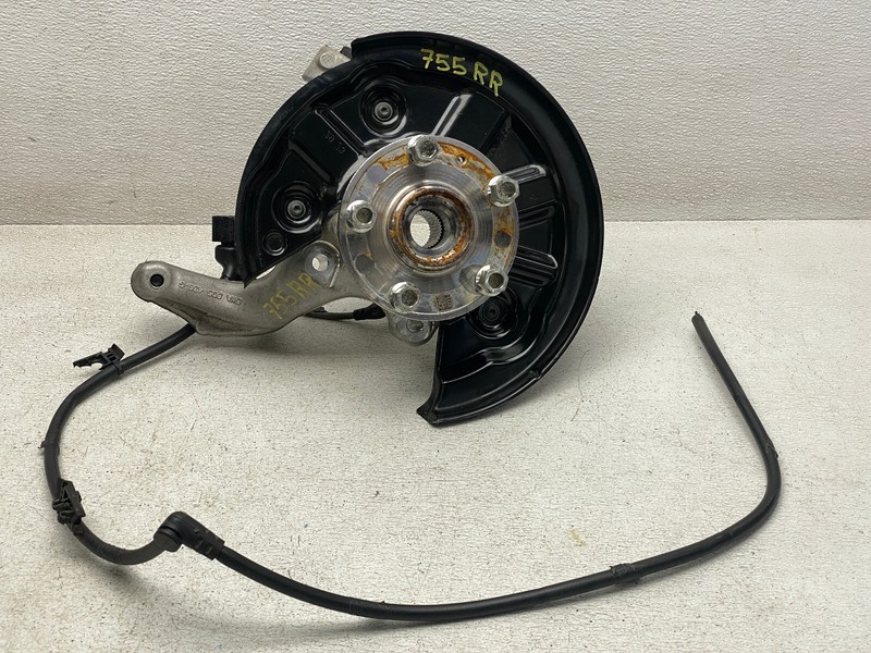 2022-2024 AUDI A3 REAR RIGHT PASSENGER SIDE SPINDLE KNUCKLE OEM LOT755