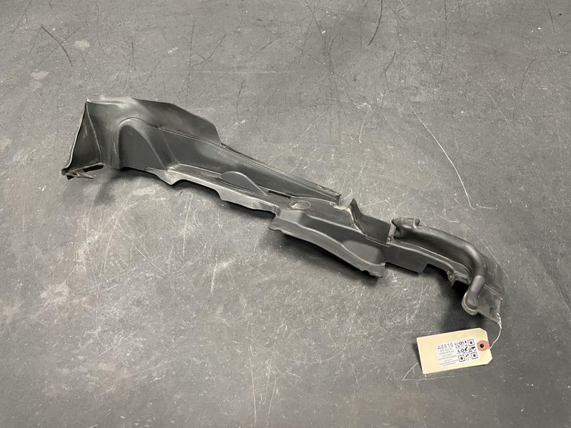 Front Right Fender Inner Ledge Cover 2019 Audi S5 Coupe 8W6821170C 2018-2023