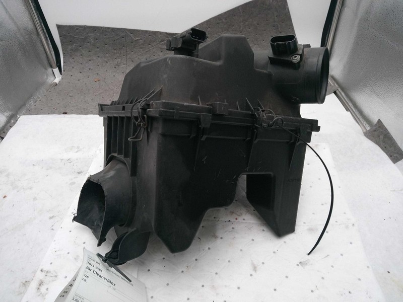 2011 Cadillac SRX Air Cleaner Assembly OEM 3.0L V6 Used 85k Miles Black
