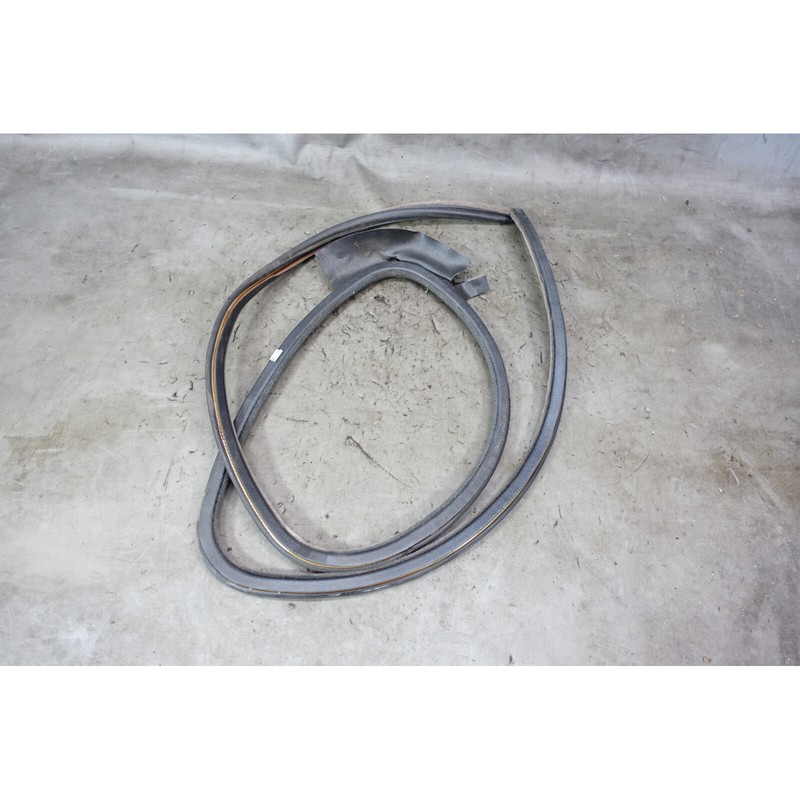 1985-1991 BMW E30 3-Series Sedan 4dr Left Rear Door Seal Weatherstrip OEM