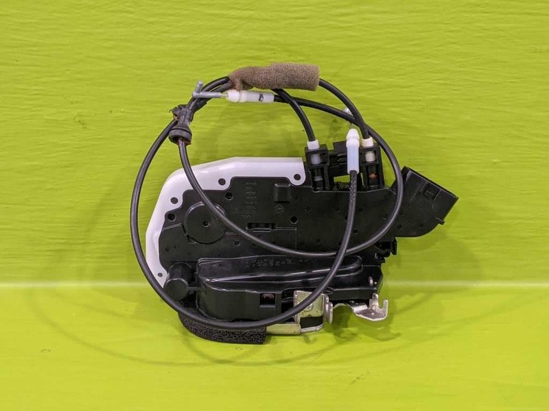 11 12 13 M37 M56 PASSENGER RIGHT REAR DOOR LOCK LATCH ACTUATOR OEM 3802-64