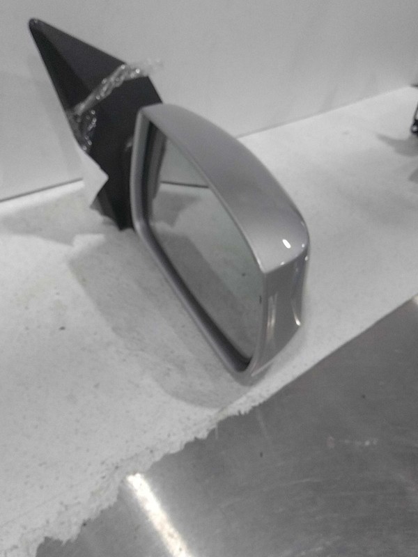 2011 Hyundai Tucson Right Door Mirror Silver Scuffed 378202 124k Miles