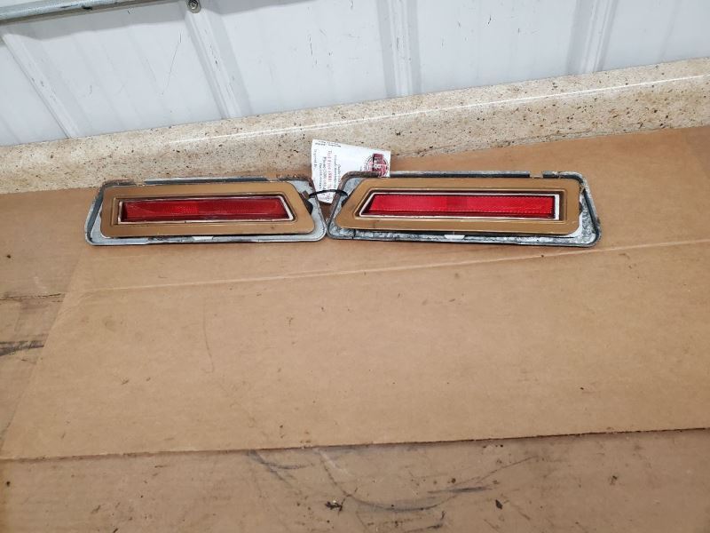 IMPALA1974 Rear Side Marker 287717