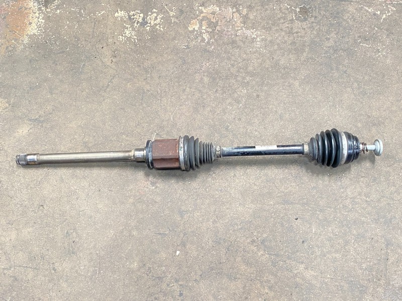 13 14 BMW X3 F25 XDRIVE35I FRONT RIGHT AXLE SHAFT OEM A0.63
