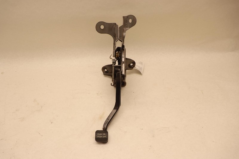 2016-2019 NISSAN MAXIMA EMERGENCY PARKING BRAKE PEDAL LEVER OEM