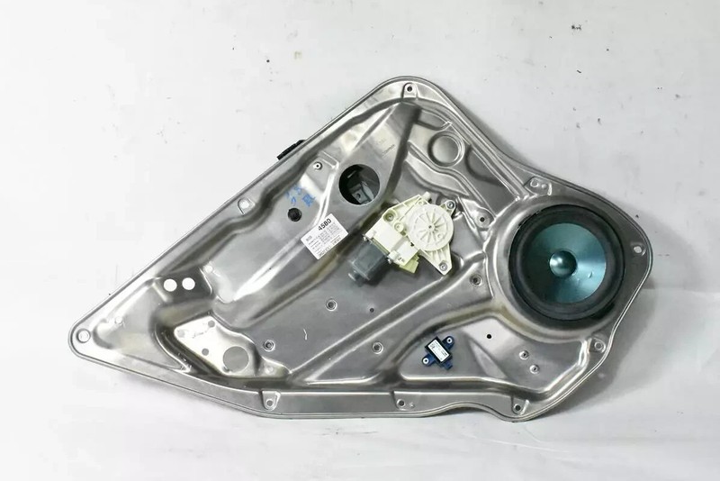 08-16 Mercedes W204 C250 E350 Rear Left Side Door Window Regulator Panel OEM
