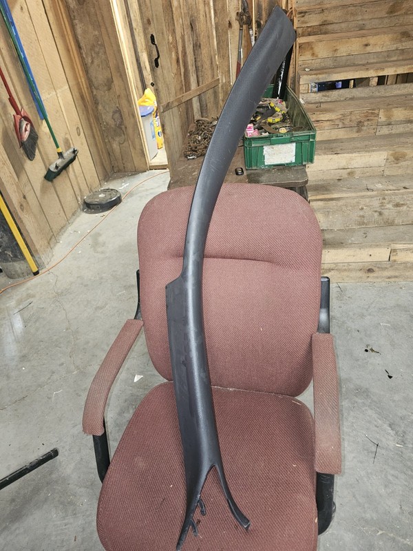 2011–2014 FORD MUSTANG COUPE RIGHT RH A PILLAR INTERIOR TRIM OEM AR336303512RH