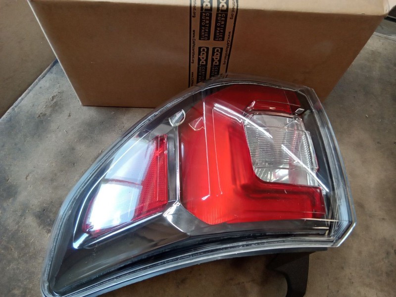 Passenger Tail Light VIN J 11th Digit Limited Fits 13-17 ACADIA 579741