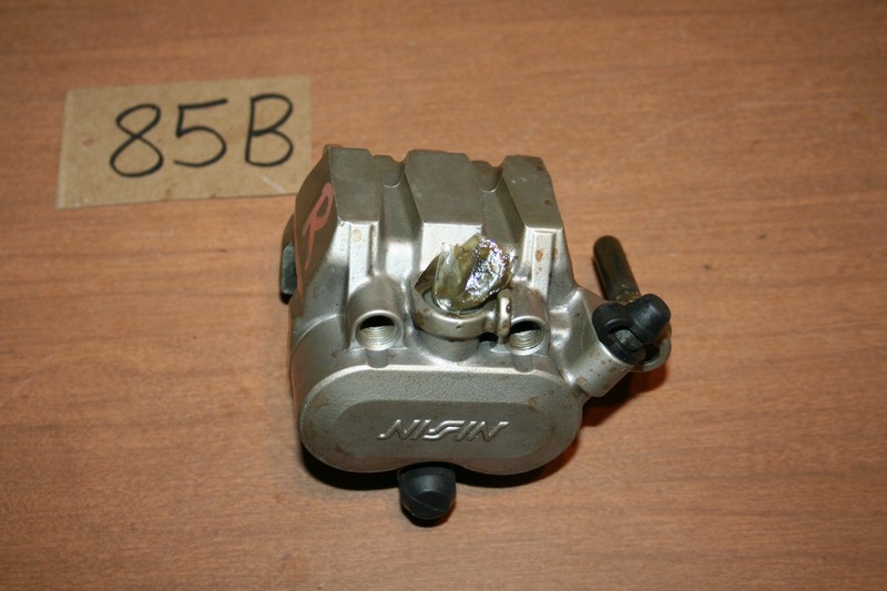 1986 Honda VFR750F Interceptor Right Front Brake Caliper 86