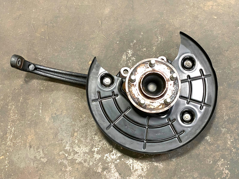 15-22 CHRYSLER 300 RWD FRONT LEFT SIDE SPINDLE KNUCKLE WHEEL HUB OEM #A0.20