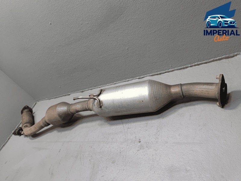 2018-2024 Toyota Camry 2.5L FWD Front Exhaust Intermediate Muffler Pipe Tube OEM