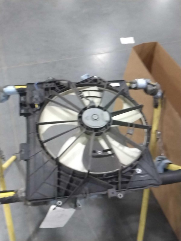 2013 Cadillac CTS Engine Cooling Fan Motor OEM 1581137 81k Miles Gold