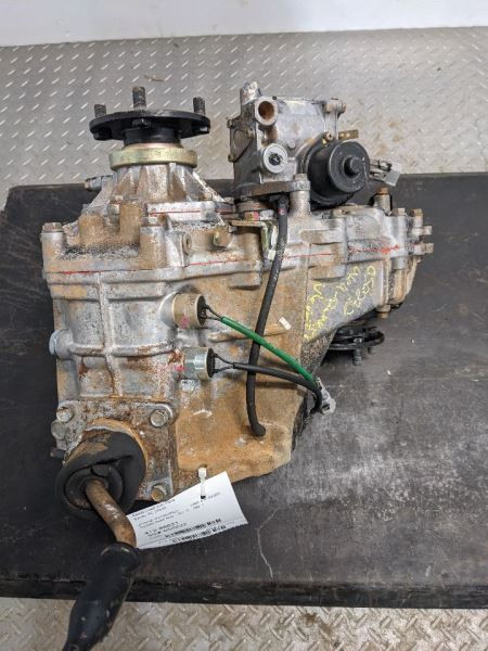 Transfer Case 6 Cylinder Automatic Transmission Fits 97-00 TACOMA 1119069