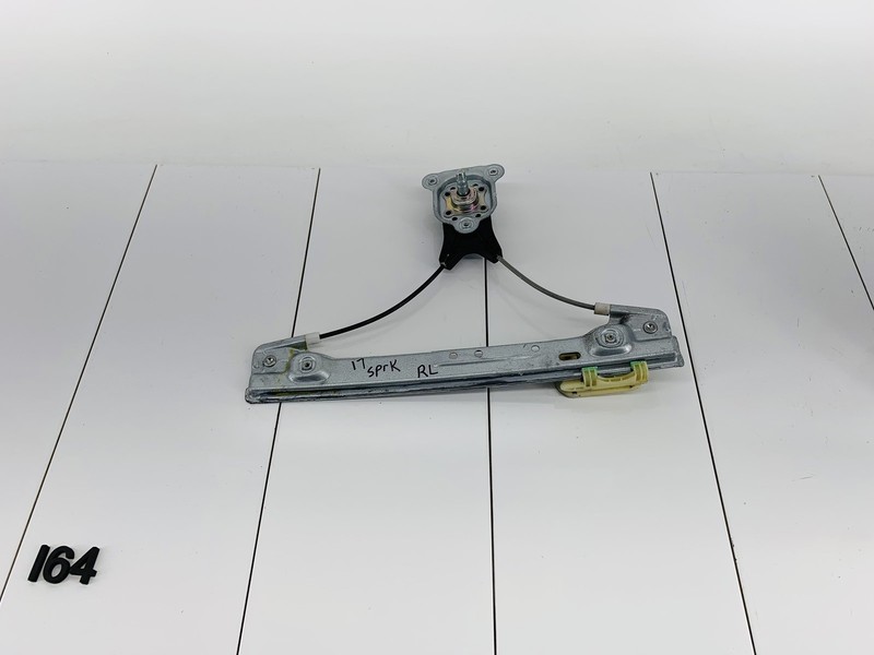 16-22 CHEVROLET SPARK REAR LEFT DRIVER SIDE DOOR MANUAL WINDOW REGULATOR OEM