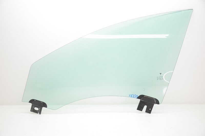 12-16 Tesla Model S Driver Left Front Door Window Glass
