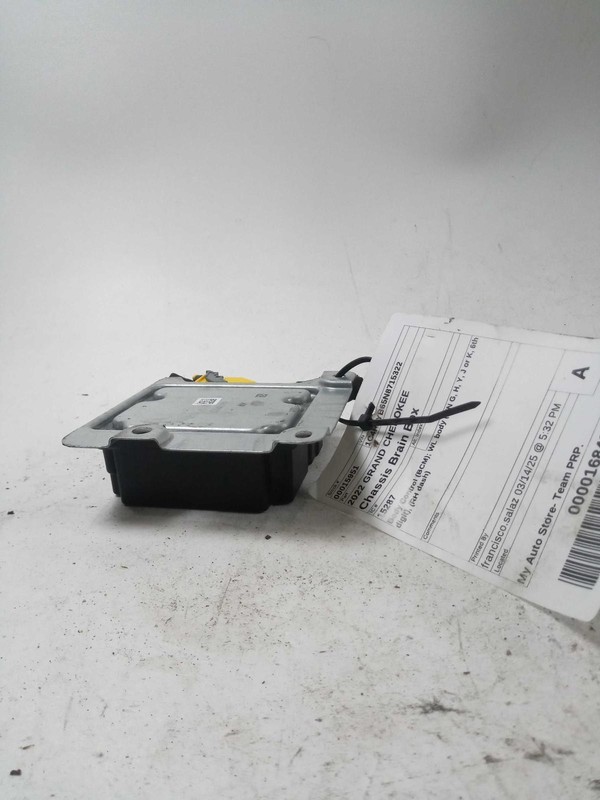 2022 Jeep Grand Cherokee Body Control Module OEM 68374988AI 12k Miles