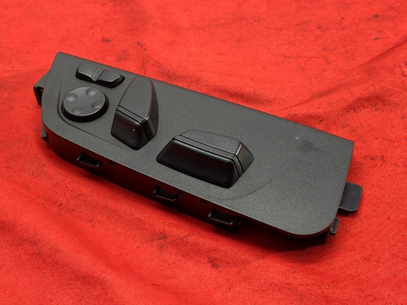 BMW F30 F32 F36 X3 X4 Right Passenger Side Seat Adjustment Control Switch OEM✅