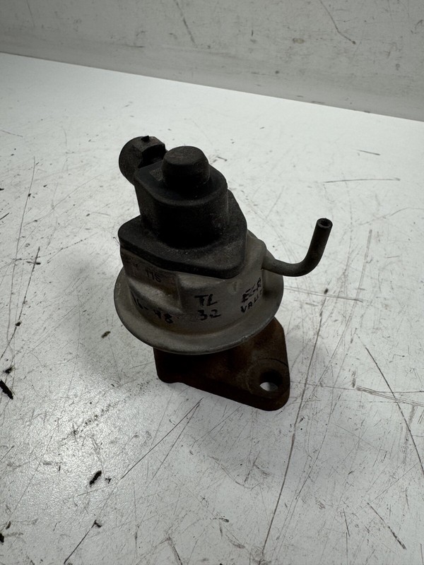 95-98 Acura TL EGR Valve 18011-P5G-A00 OEM
